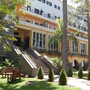 Escuela **** Santa Brigida (Gran Canaria)